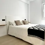 2 By Ybh Apartman *